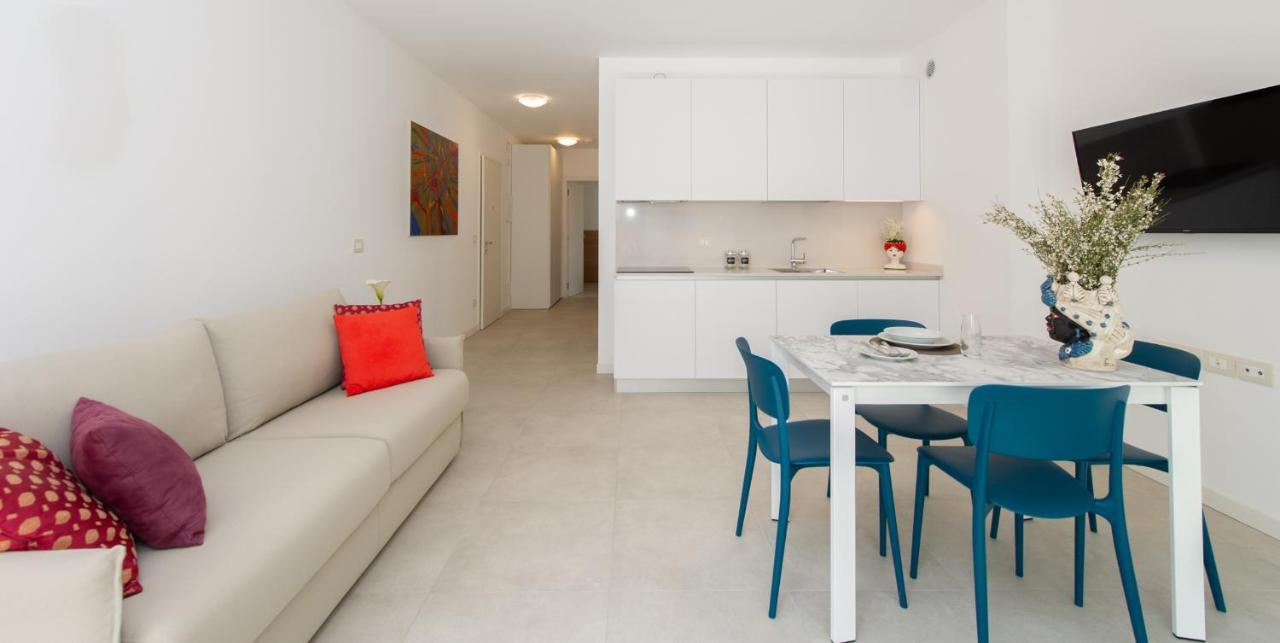 Ariston Teatro Luxury Aparthotel غرادو المظهر الخارجي الصورة