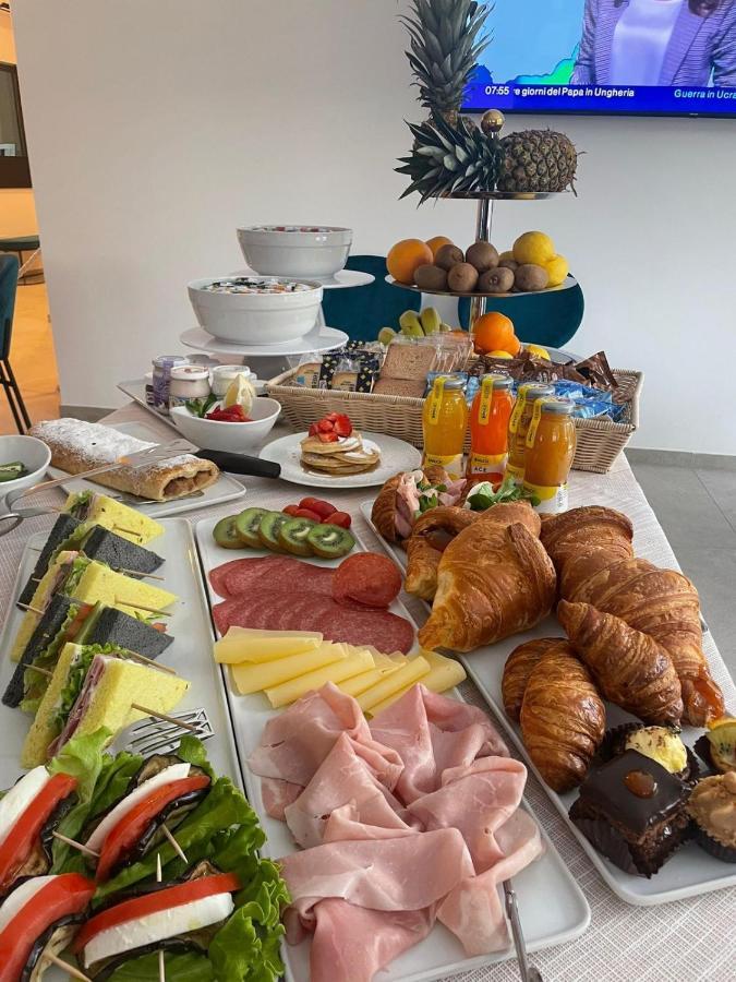 Ariston Teatro Luxury Aparthotel غرادو المظهر الخارجي الصورة